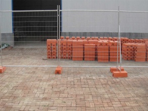 Забор на строительную площадку 50 метров фото недорого под ключ