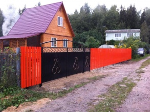 Забор из евроштакетника с бетонированием столбов 14 метров фото цена за метр под ключ