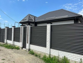 Забор жалюзи 100 метров фото цена за метр под ключ