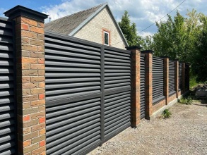 Забор жалюзи 40 метров фото с установкой