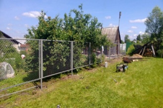 Забор из сетки рабицы в натяг секционный 80 метров фото в Озёрах